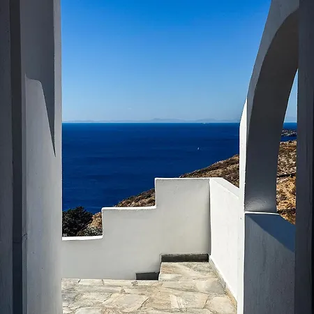 Andros Seaview באטסי