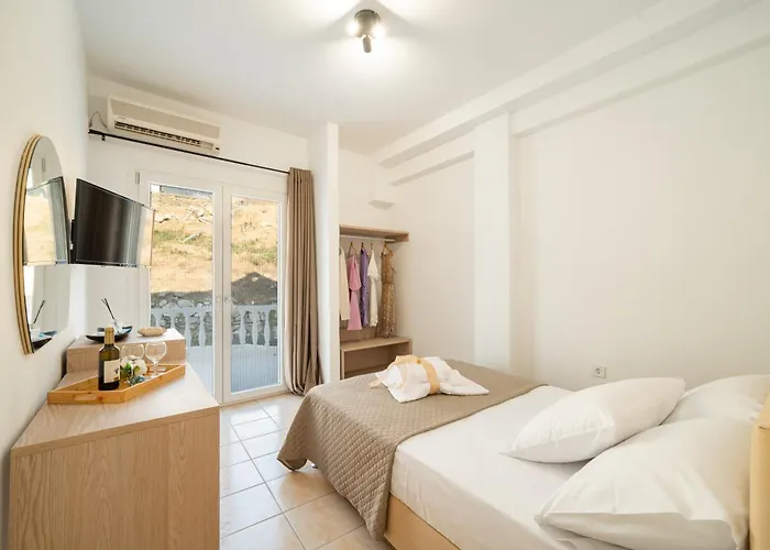 Andros Seaview Ξενοδοχείο *