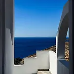 Andros Seaview ホテル *