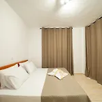 Andros Seaview ホテル *